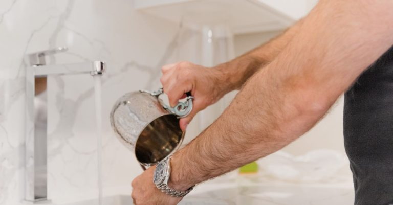 ברז מטבח: סוגים, חומרים ואיך לבחור נכון